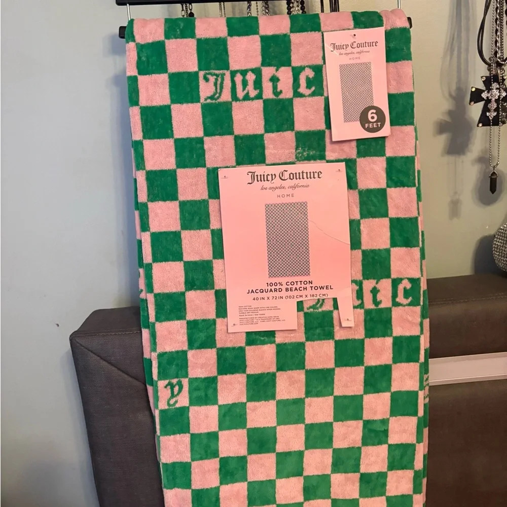 Juicy Couture Pink and Green Checkered Towel - Picture 2 of 6